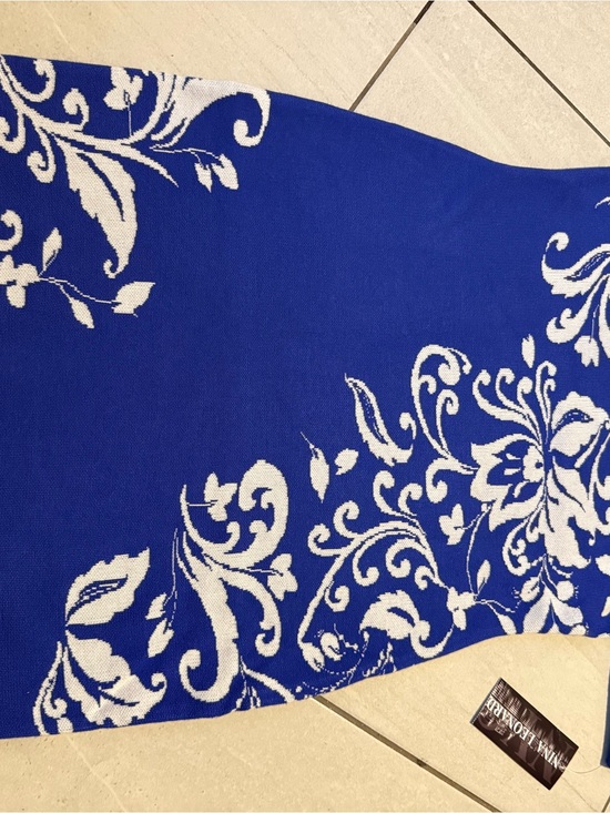 Other - Blue and White Floral Knit Throw Blanket - Unbranded